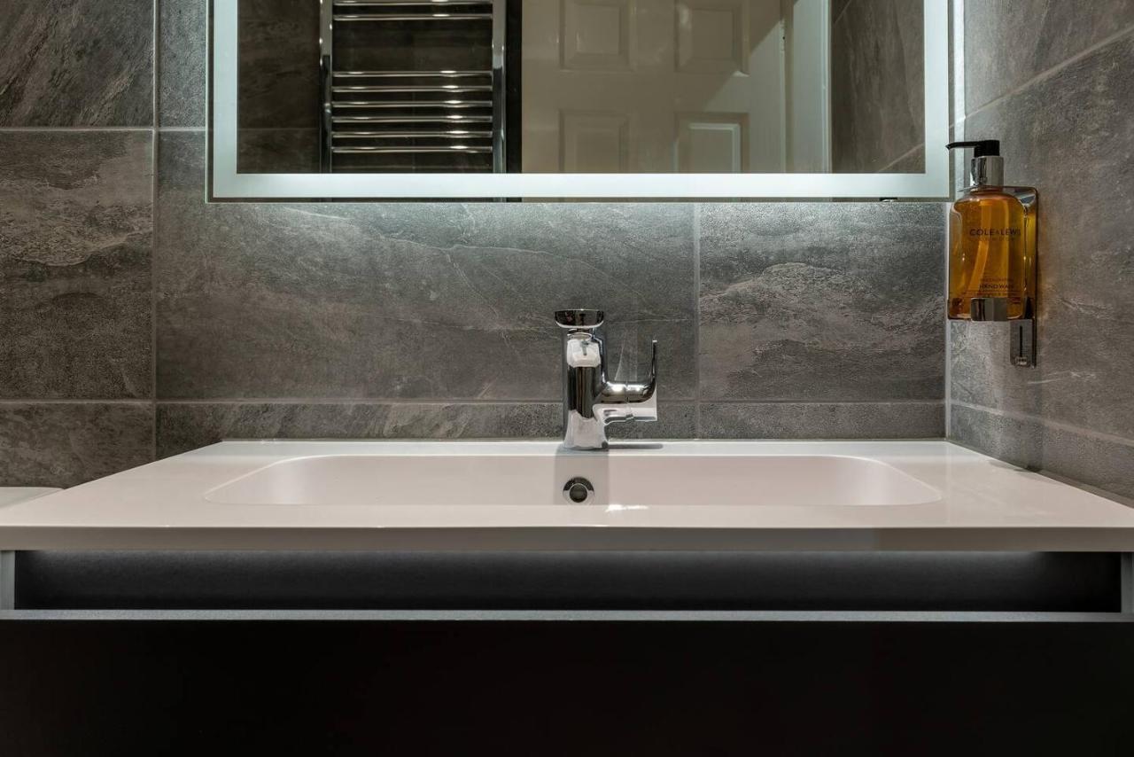 Royal View Apartments カークビー・ロンズデール エクステリア 写真