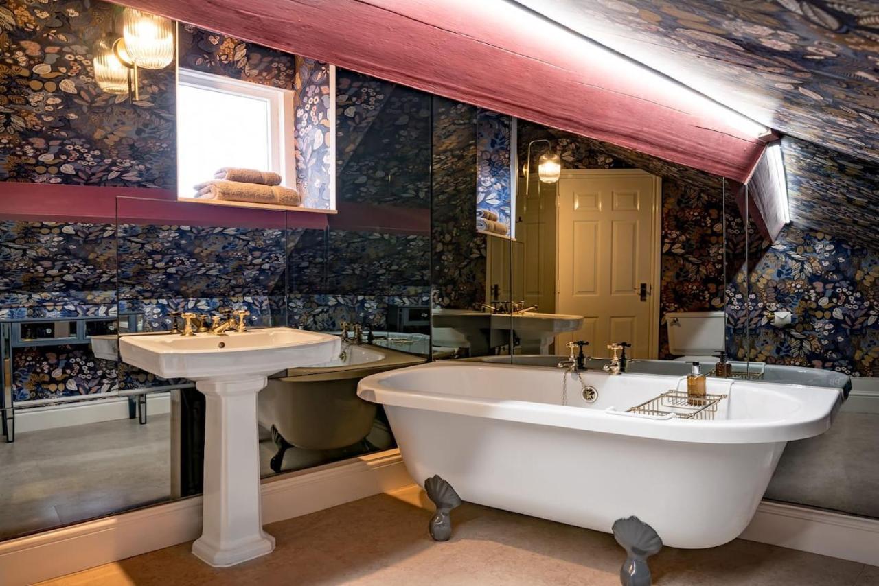 Royal View Apartments カークビー・ロンズデール エクステリア 写真